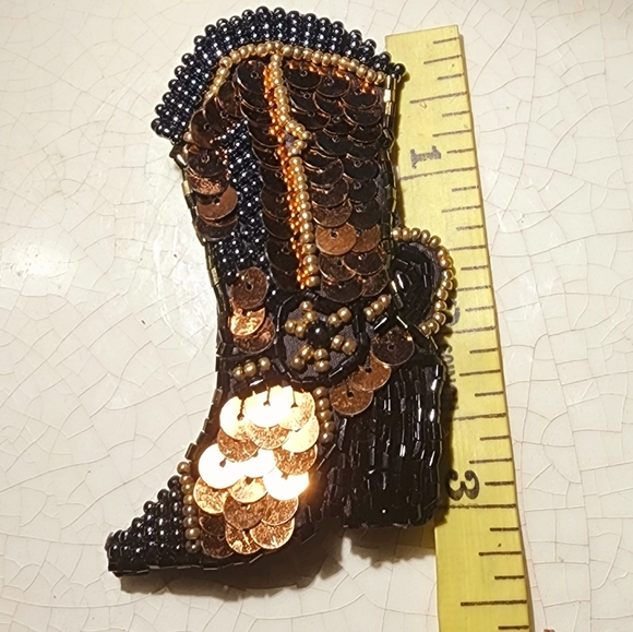Brown and black sequins and seed beaded Cowgirl/boy boot brooch Texas, ranch - Picture 6 of 9